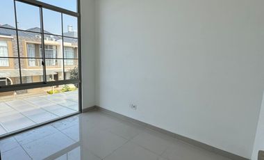 Disewakan Rumah 8x10 Pantai Indah Kapuk atau PIK 2