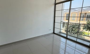 Disewakan Rumah 8x10 Pantai Indah Kapuk atau PIK 2