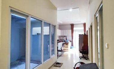 Rumah di jual Solo kota Pajang purwosari dekat gentan makam haji