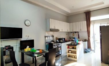 Rumah di jual Solo kota Pajang purwosari dekat gentan makam haji