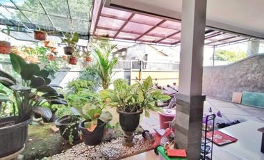 Rumah Solo dekat grand mall Purwosari Rs Slamet Riyadi