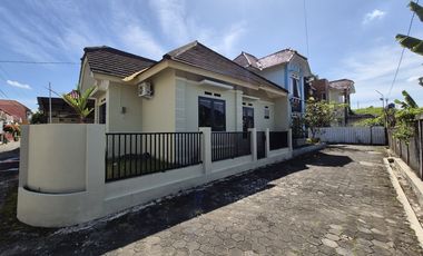 Rumah Tinggal Furnish dalam Perum Citra Alam Sejahtera Ngaglik Sleman