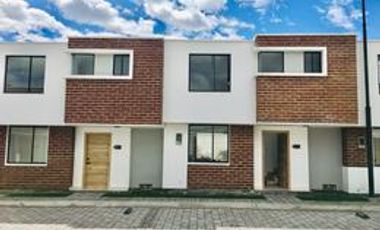 Venta casa en  Puembo, a estrenar, aplica crédito Vip, SC