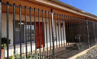 Casa en Venta en A 2 cuadras de la municipalidad de COLBUN