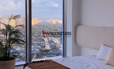 Luxury 4 Bedroom Penthouse Unit For Sale at Trump Tower Manila