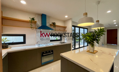 For Sale: Brand New 4 Bedroom Modern Duplex with Elevator in AFPOVAI near BGC