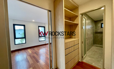 For Sale: Brand New 4 Bedroom Modern Duplex with Elevator in AFPOVAI near BGC