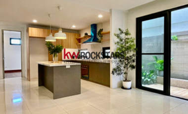For Sale: Brand New 4 Bedroom Modern Duplex with Elevator in AFPOVAI near BGC