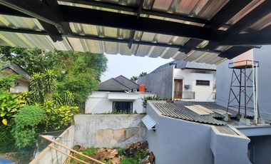 Rumah Bagus 2 Lantai Baru Renovasi di Pangkalan Jati.