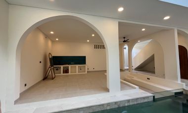 VILLA READY DESIGN SANTORINI AREA BEST CANGGU & BEST INVESTMENT