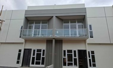 RUMAH MEWAH ROYALE DIAMOND JL PRAJURIT NAZARUDDIN PALEMBANG