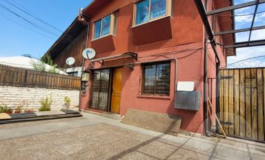 LA FLORIDA VENDO AMPLIA CASA 5HCB 2 BA