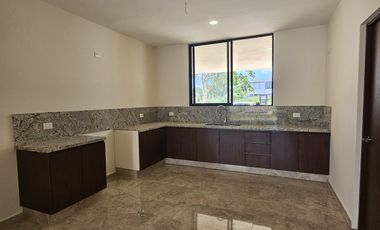 Casa en Mérida de 3 habitaciones en privada Tamora Conkal