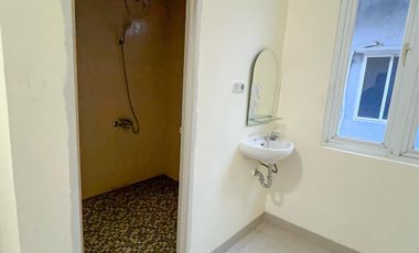 RUMAH TOWNHOUSE 2 LANTAI FREE PAJAK -DAERAH KENTEN SEBELAH INDOGROSIR