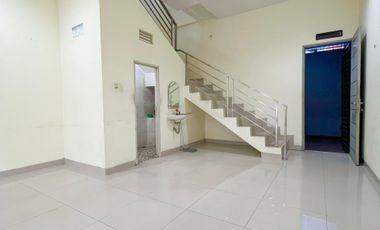 RUMAH TOWNHOUSE 2 LANTAI FREE PAJAK -DAERAH KENTEN SEBELAH INDOGROSIR