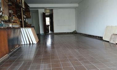 Ruko 3 Lantai Strategis, Panjang, Jarang ada, Siap pakai di Cinere Raya