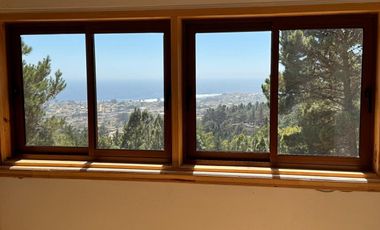 Casa con Vista al Mar, Cerro Lugano. Pichilemu