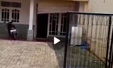 Rumah lenteng agung jagakarsa sebrang univ.pancsila 3 kmr 40jt/thn