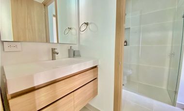 Apartamento en arriendo-zona norte-Baia Kristal