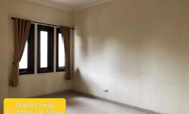 Rumah Mewah Siap Huni Graha Family Surabaya Barat