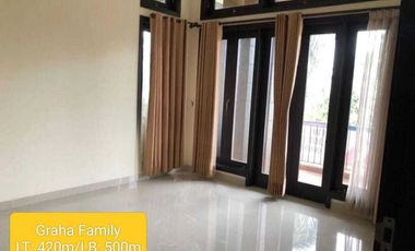 Rumah Mewah Siap Huni Graha Family Surabaya Barat