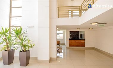 Departamento en Venta en Edificio Alto Tamarugal piso 4
