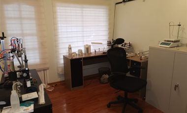 Casa en Venta en a media cuadra de Calle Valparaiso