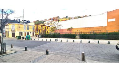 Depto a pasos del Mall y metro | Av.Argentina | 2D 1B Terraza y Bodega