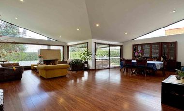 Espectacular casa en venta ubicada en Conjunto Residencial en Cajicá