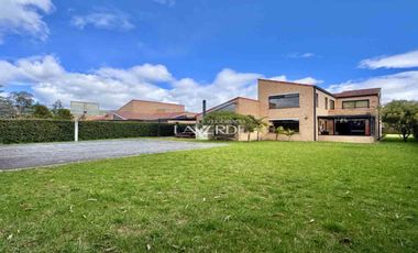 Espectacular casa en venta ubicada en Conjunto Residencial en Cajicá