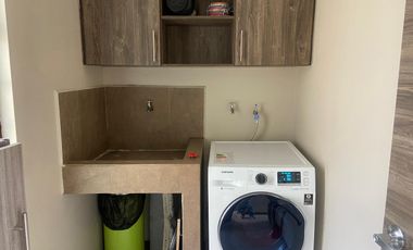 CASA EN VENTA CON AREA VERDE, QUINTA CHICA