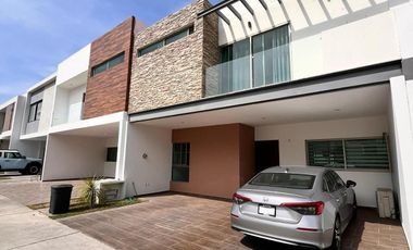 Casa en Renta en Solares, Coto Fonteé – Zapopan (Con Alberca)