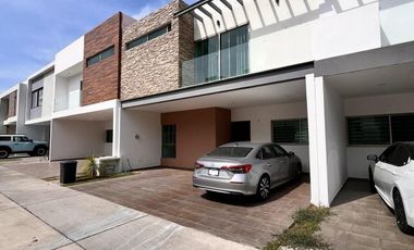 Casa en Renta en Solares, Coto Fonteé – Zapopan (Con Alberca)