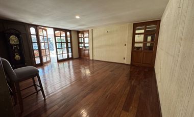 Vendo Casa  con uso de suelo de 3 casas