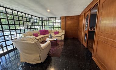 Vendo Casa  con uso de suelo de 3 casas