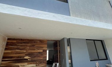 Casa en Renta en Solares Coto FONTEE