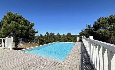 Venta en Barrio Ecuestre de Costa Esmeralda - cul de sac y en altura - pileta con borde infinito