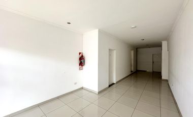 Departamento en Venta. 2 amb. Balcón terraza. Parrilla. Centro Zárate