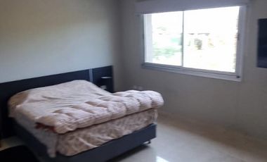 HERMOSA PROPIEDAD EN VENTA-EL PAYADOR 2050-BARRIO PUNTA CHACRA -ROLDAN