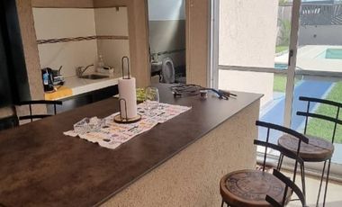 HERMOSA PROPIEDAD EN VENTA-EL PAYADOR 2050-BARRIO PUNTA CHACRA -ROLDAN