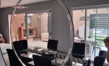 HERMOSA PROPIEDAD EN VENTA-EL PAYADOR 2050-BARRIO PUNTA CHACRA -ROLDAN
