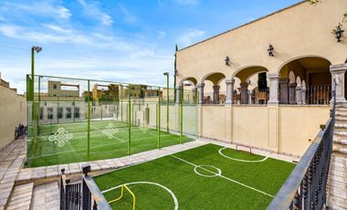 Casa en Venta en San Miguel de Allende con Patio, Terraza, Casa Club y Seguridad