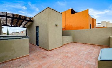 Casa en Venta en San Miguel de Allende con Patio, Terraza, Casa Club y Seguridad