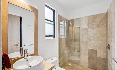 Casa en Venta en San Miguel de Allende con Patio, Terraza, Casa Club y Seguridad