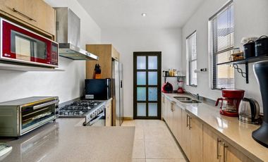 Casa en Venta en San Miguel de Allende con Patio, Terraza, Casa Club y Seguridad