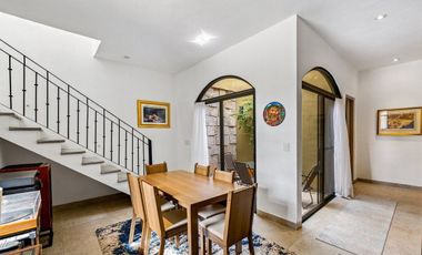 Casa en Venta en San Miguel de Allende con Patio, Terraza, Casa Club y Seguridad