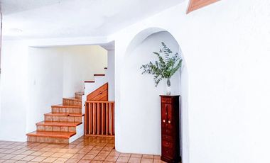 COL. LA MAGDALENA, CASA EN C.H. CON JARDÍN EXTERIOR E INTERIOR