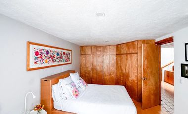 COL. LA MAGDALENA, CASA EN C.H. CON JARDÍN EXTERIOR E INTERIOR