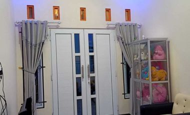 RUMAH MODERN dua lantai