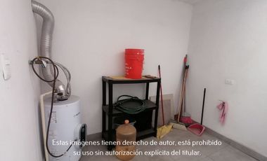 Casa en Renta Semi Amueblada en Arezzo Residencial
